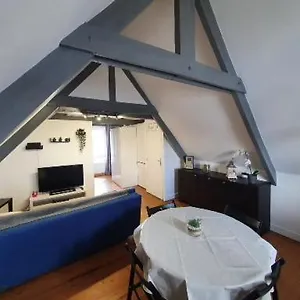 Centre 3eme Etage Sans Ascenceur Apartment